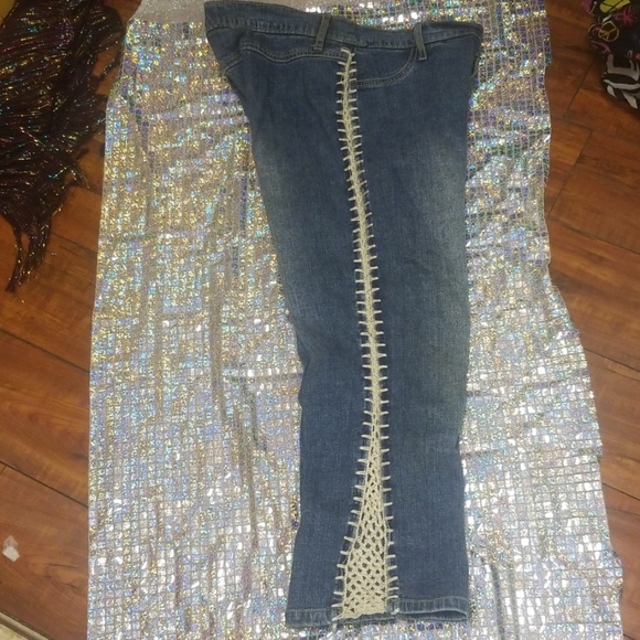 Crochet capri jeans - Picture 8 of 8